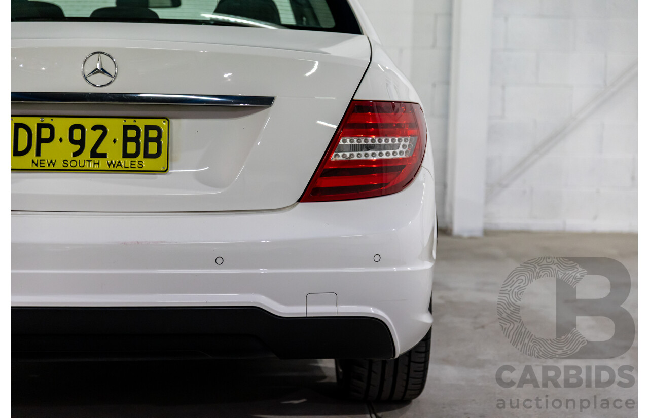 3/2014 Mercedes-Benz C200 W204 MY14 4d Sedan Polar White Turbo 1.8L