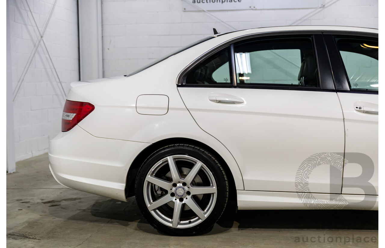 3/2014 Mercedes-Benz C200 W204 MY14 4d Sedan Polar White Turbo 1.8L