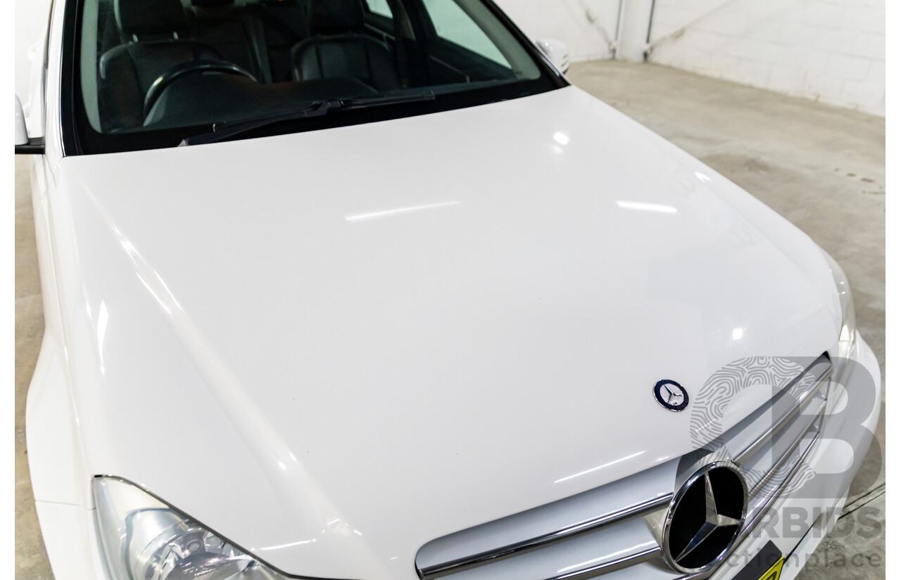 3/2014 Mercedes-Benz C200 W204 MY14 4d Sedan Polar White Turbo 1.8L