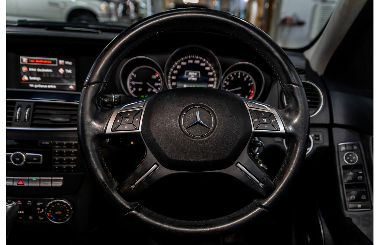3/2014 Mercedes-Benz C200 W204 MY14 4d Sedan Polar White Turbo 1.8L