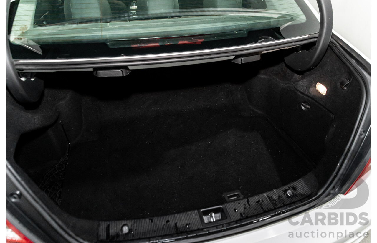 3/2014 Mercedes-Benz C200 W204 MY14 4d Sedan Polar White Turbo 1.8L