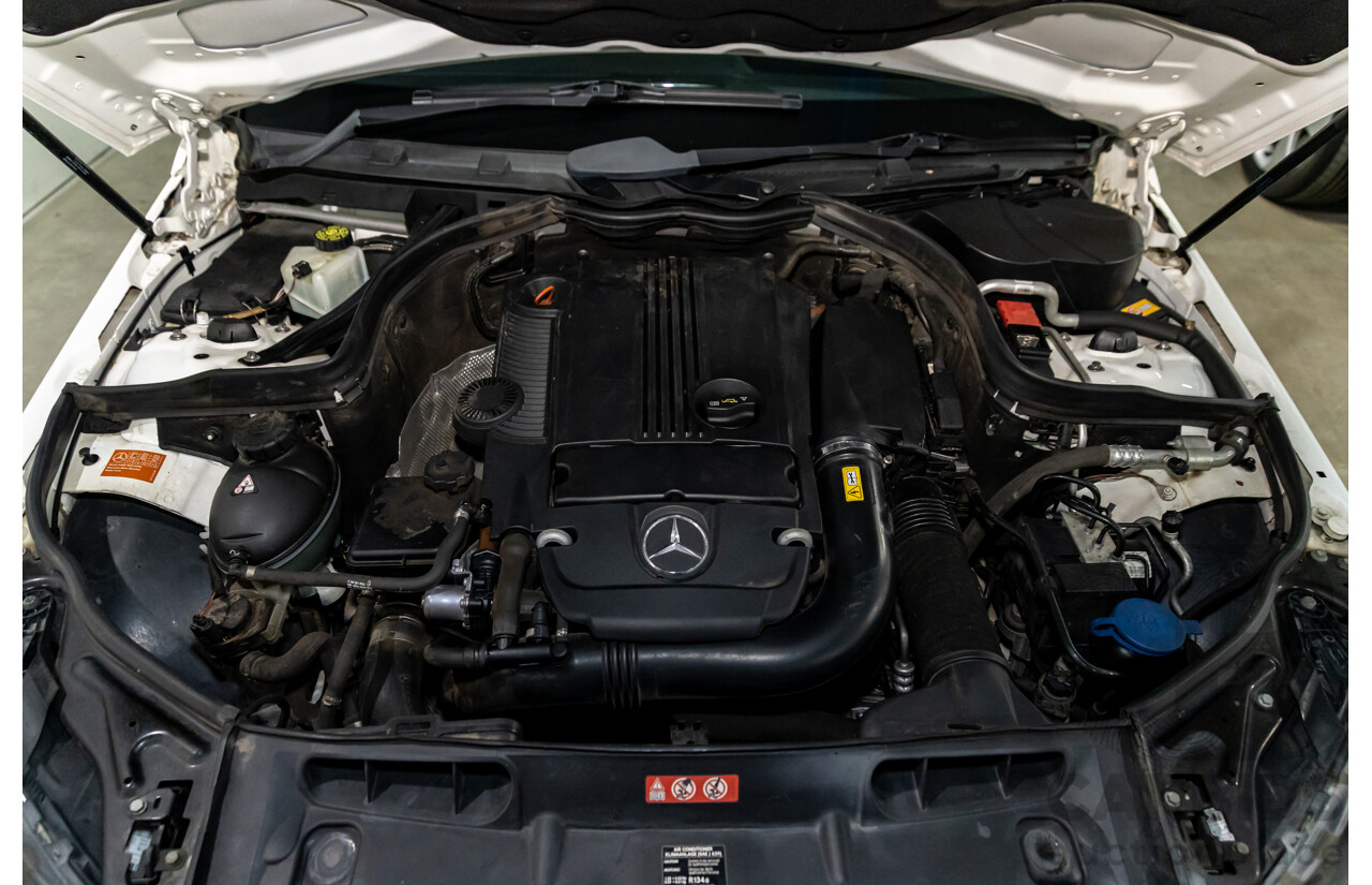 3/2014 Mercedes-Benz C200 W204 MY14 4d Sedan Polar White Turbo 1.8L