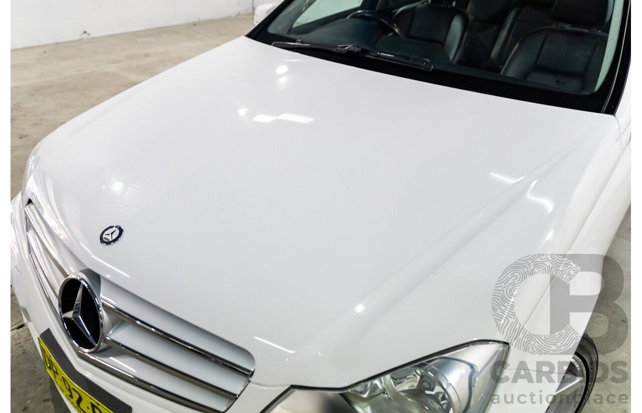 3/2014 Mercedes-Benz C200 W204 MY14 4d Sedan Polar White Turbo 1.8L