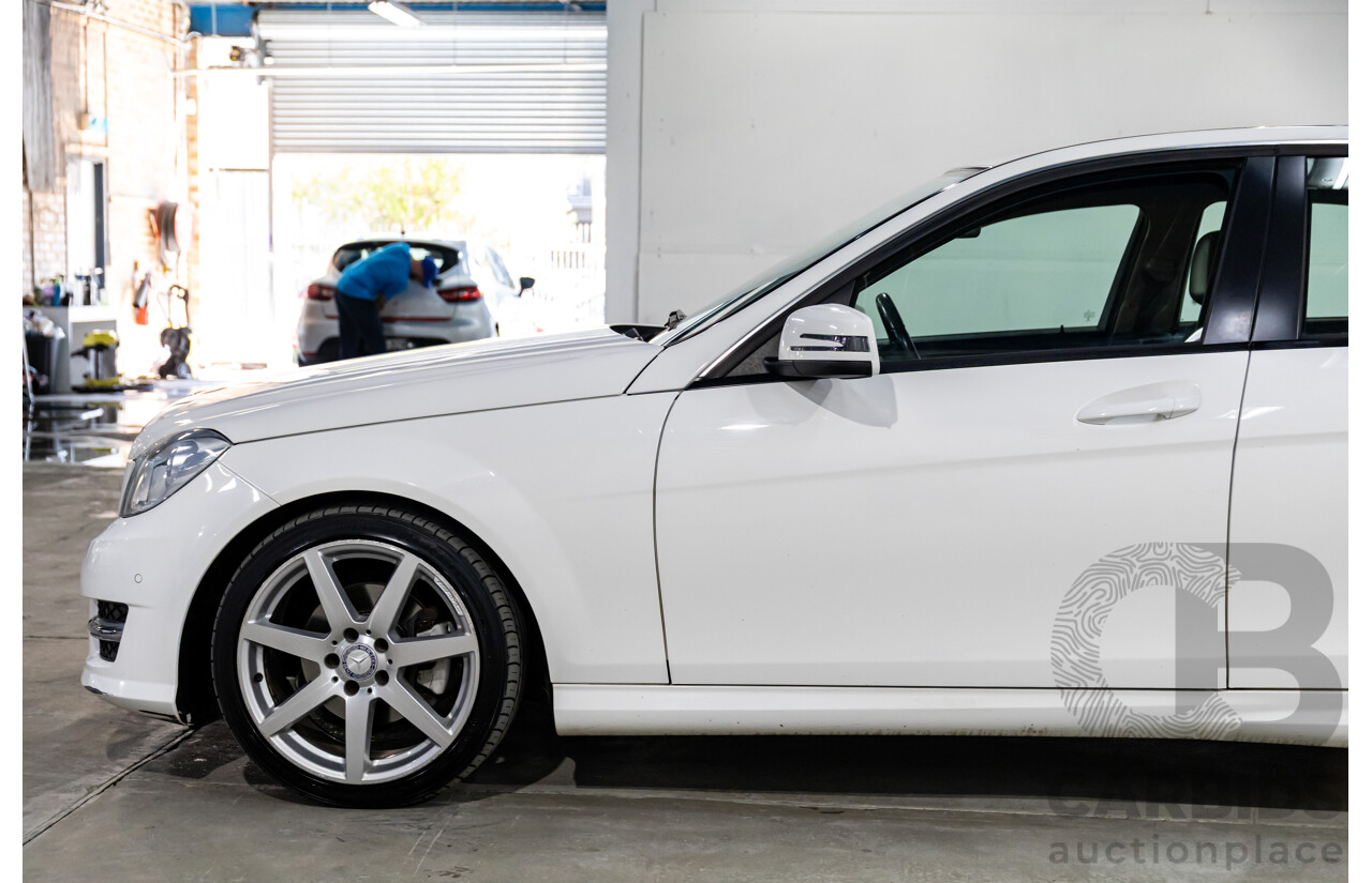 3/2014 Mercedes-Benz C200 W204 MY14 4d Sedan Polar White Turbo 1.8L