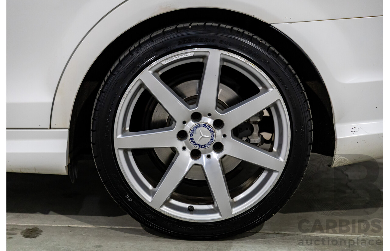 3/2014 Mercedes-Benz C200 W204 MY14 4d Sedan Polar White Turbo 1.8L