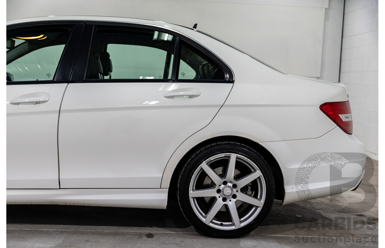 3/2014 Mercedes-Benz C200 W204 MY14 4d Sedan Polar White Turbo 1.8L
