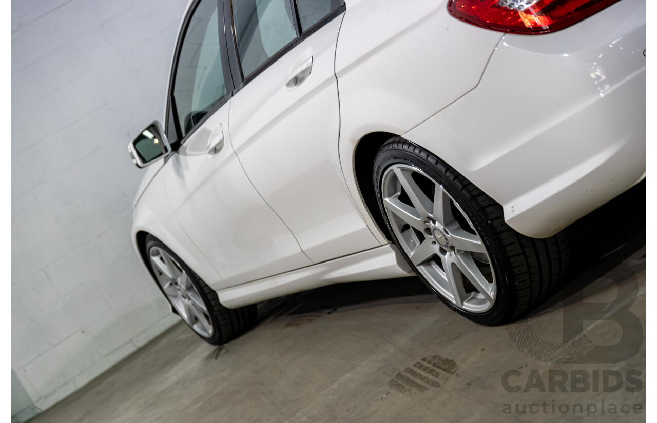 3/2014 Mercedes-Benz C200 W204 MY14 4d Sedan Polar White Turbo 1.8L