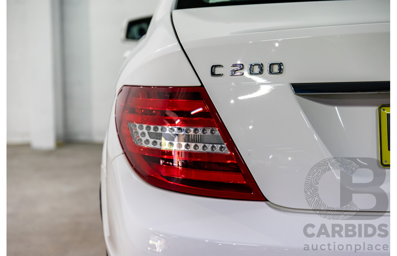 3/2014 Mercedes-Benz C200 W204 MY14 4d Sedan Polar White Turbo 1.8L