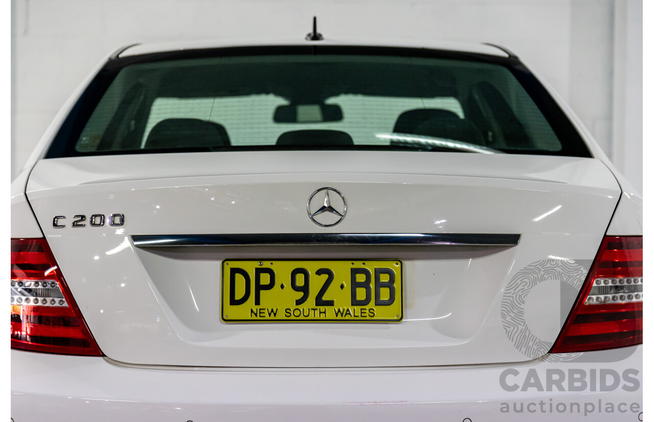 3/2014 Mercedes-Benz C200 W204 MY14 4d Sedan Polar White Turbo 1.8L