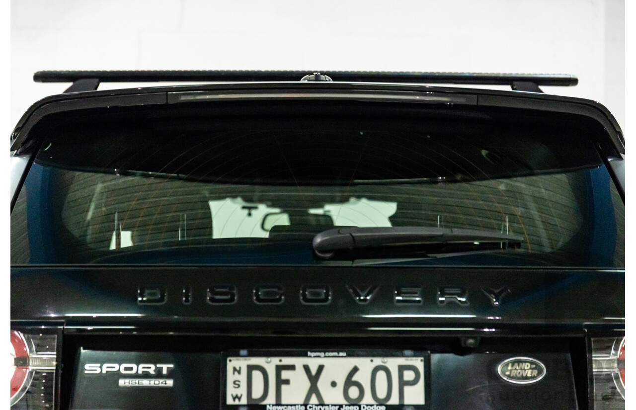 06/2016 Land Rover Discovery Sport TD4 HSE (AWD) LC MY16.5 4d Wagon Santorini Black Metallic Turbo Diesel 2.2L