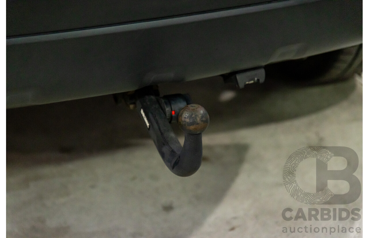 06/2016 Land Rover Discovery Sport TD4 HSE (AWD) LC MY16.5 4d Wagon Santorini Black Metallic Turbo Diesel 2.2L