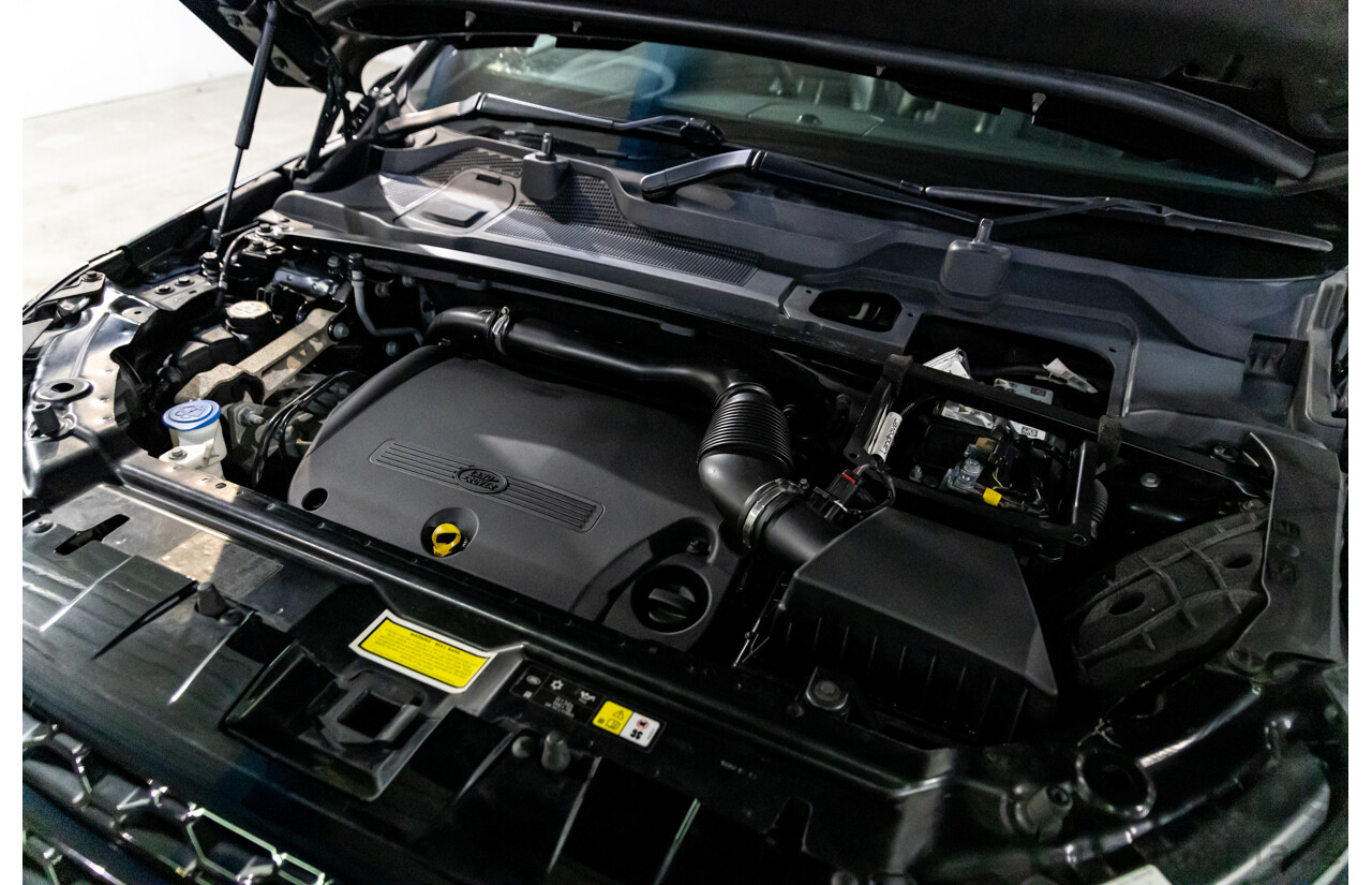 06/2016 Land Rover Discovery Sport TD4 HSE (AWD) LC MY16.5 4d Wagon Santorini Black Metallic Turbo Diesel 2.2L