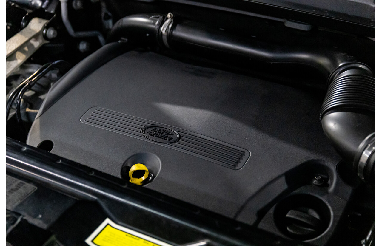 06/2016 Land Rover Discovery Sport TD4 HSE (AWD) LC MY16.5 4d Wagon Santorini Black Metallic Turbo Diesel 2.2L