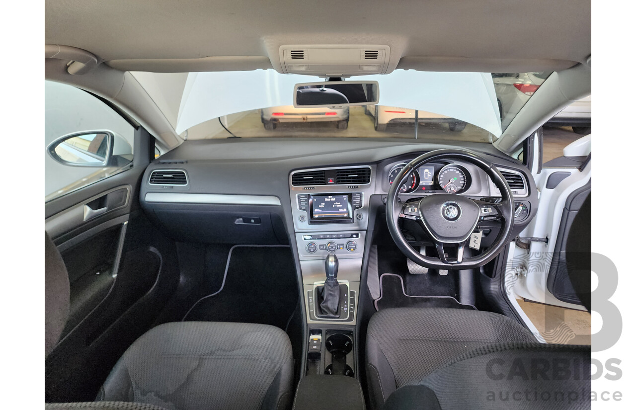 9/2013 Volkswagen Golf 90 TSI Comfortline AU 5d Hatchback White 1.4L