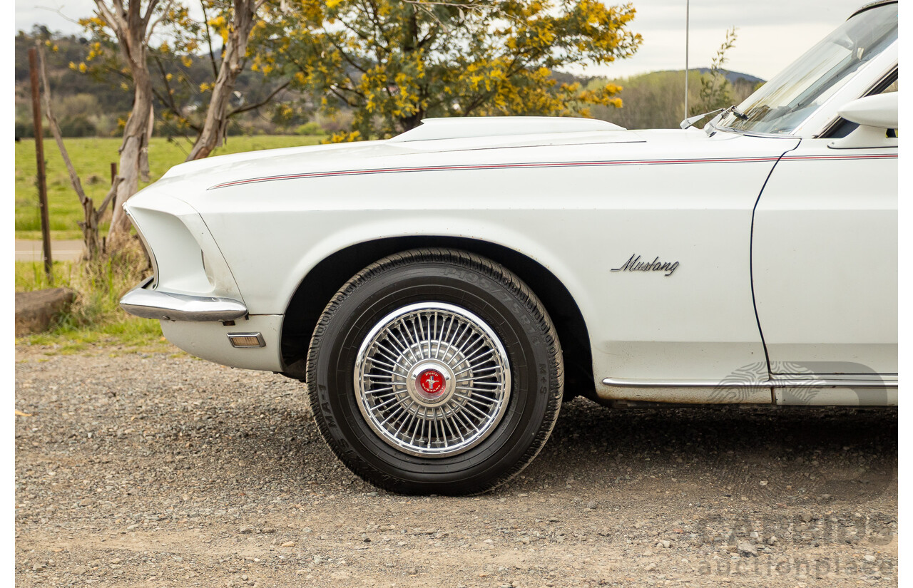 04/1969 Ford Mustang Hardtop F-Code 2d Coupe Pastel Grey 302ci 2v V8 4.9L