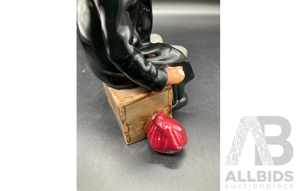 Royal Doulton Figurine - the BALLOON MAN HN1954