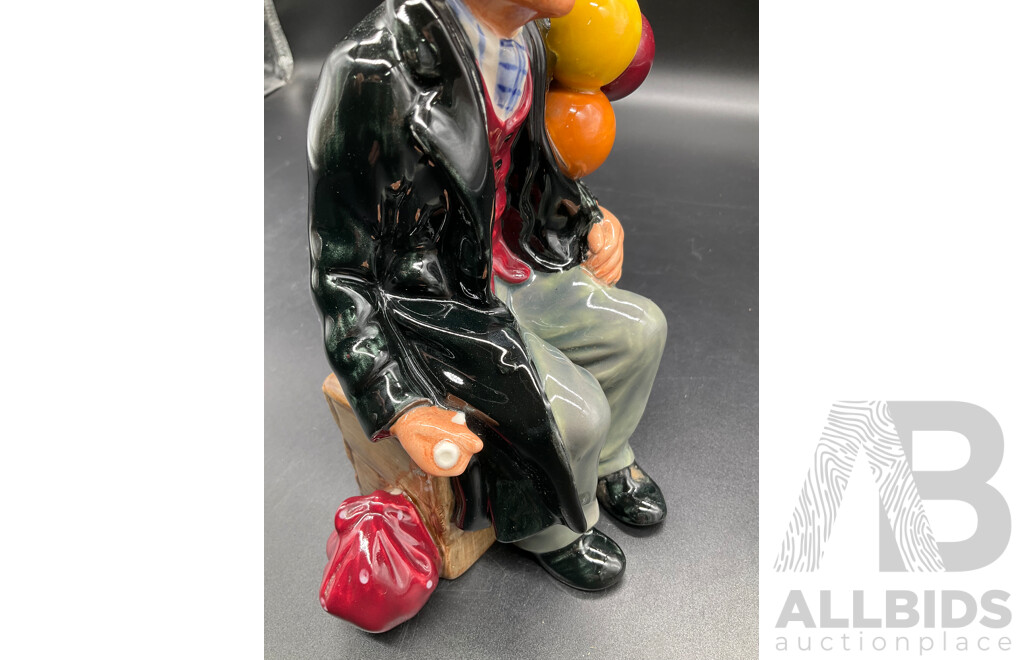 Royal Doulton Figurine - the BALLOON MAN HN1954