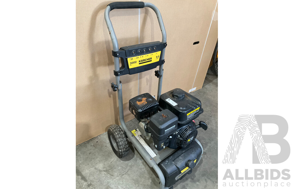 KARCHER Petrol Engined Pressure Washer