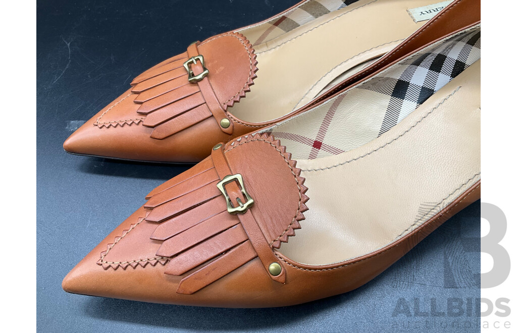 Tan Calf Leather Fringe Pointed Toe Kitten Heels Size US 7.5  Branded BURBERRY