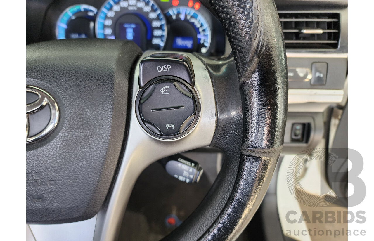 1/2015 Toyota Camry Hybrid H AVV50R 4d Sedan White 2.5L