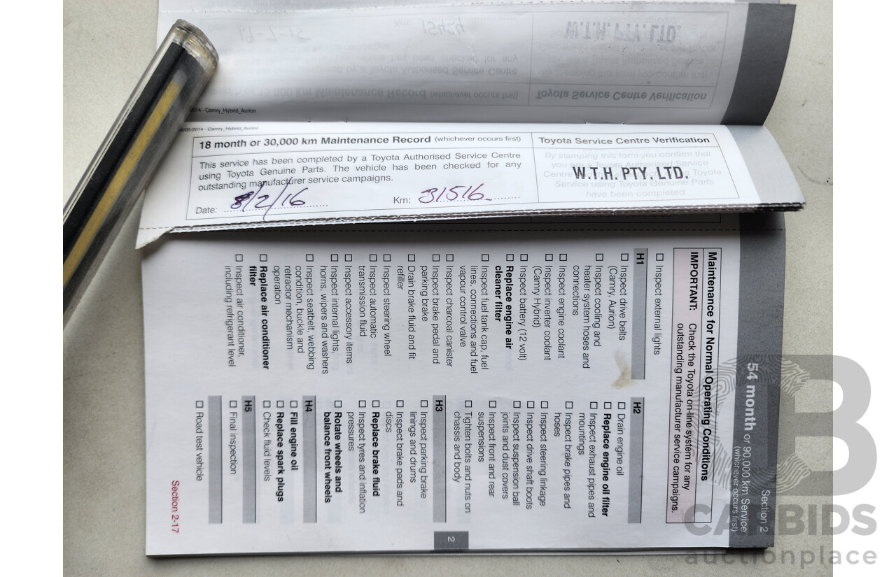 1/2015 Toyota Camry Hybrid H AVV50R 4d Sedan White 2.5L