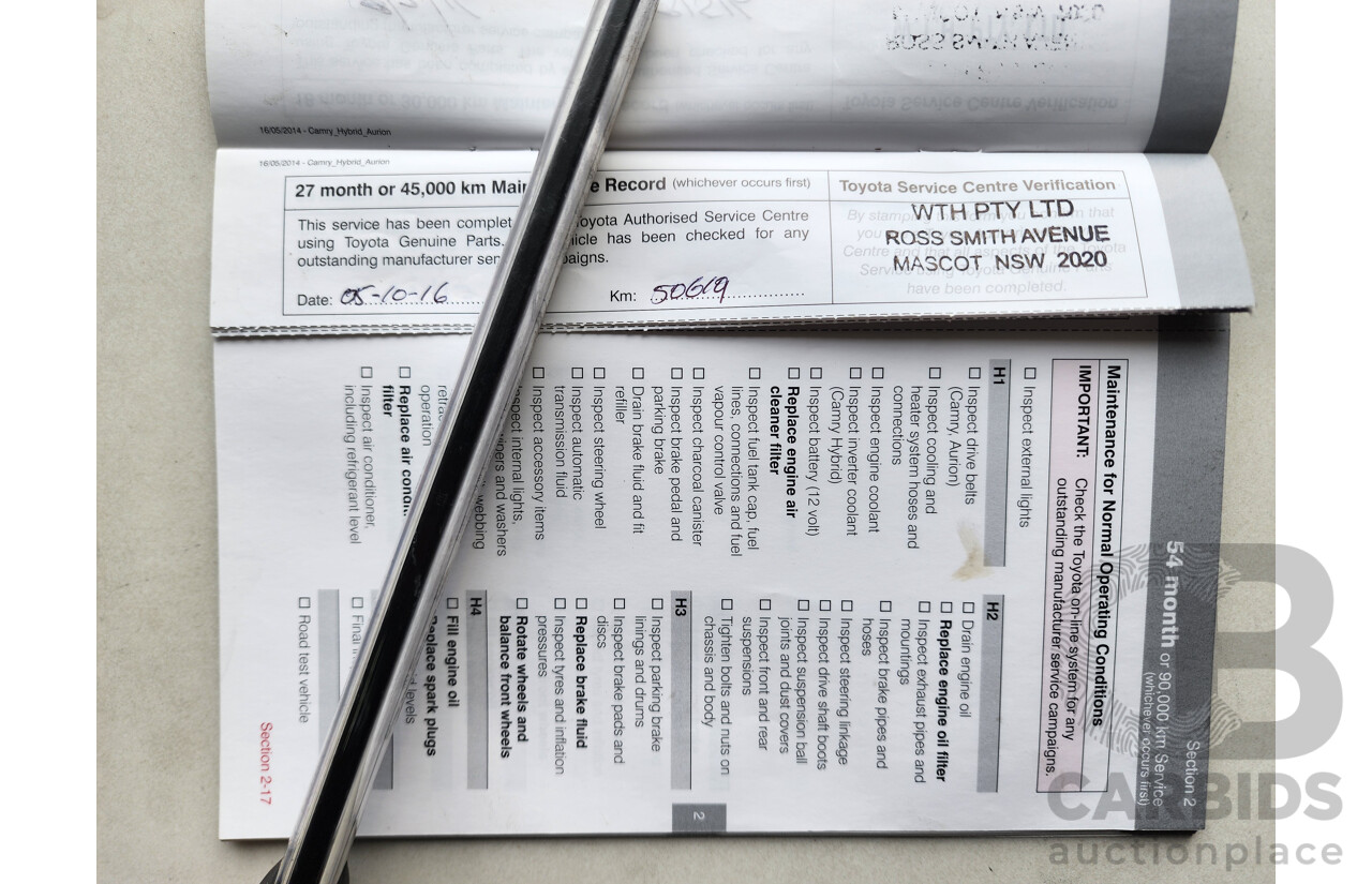 1/2015 Toyota Camry Hybrid H AVV50R 4d Sedan White 2.5L