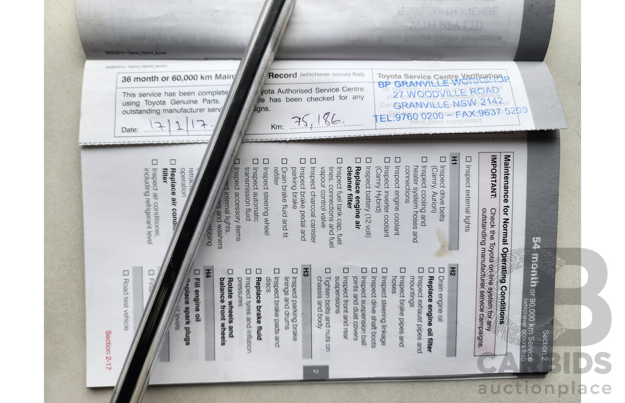 1/2015 Toyota Camry Hybrid H AVV50R 4d Sedan White 2.5L