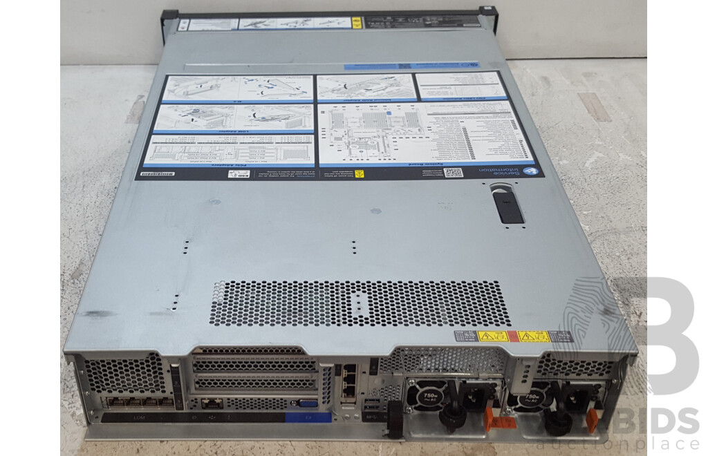 Lenovo (7X06) ThinkSystem SR650 Intel Xeon GOLD (5215) 2.50GHz-3.40GHz 10-Core CPU 2RU Server w/ 128GB DDR4