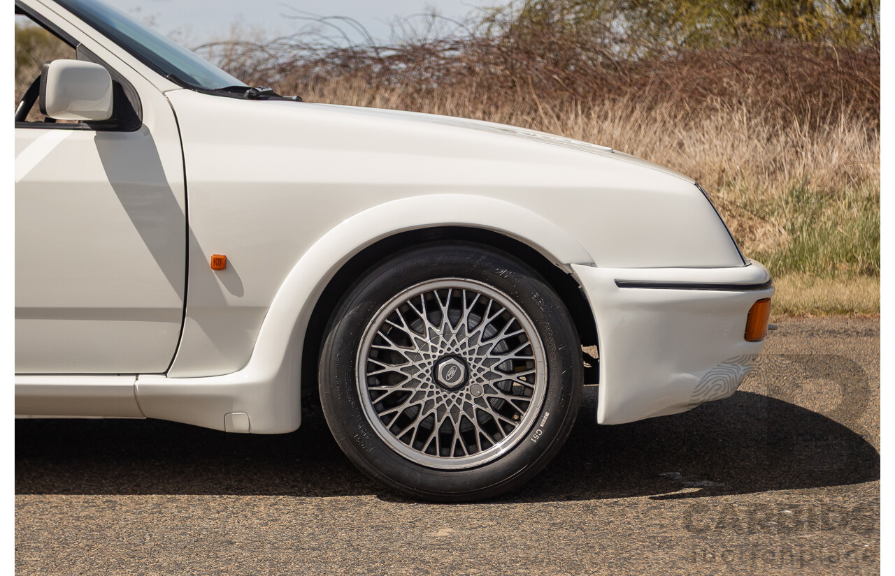 01/1986 Ford Sierra RS Cosworth 2d Coupe Diamond White Turbo 2.0L