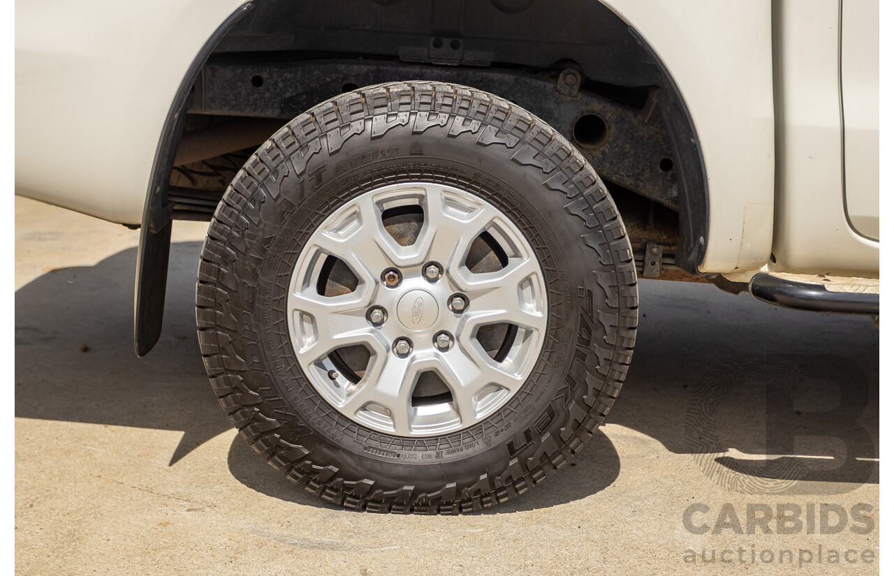 01/2016 Ford Ranger XLS 3.2 (4x4) PX MKII Dual Cab Utility White Turbo Diesel 3.2L