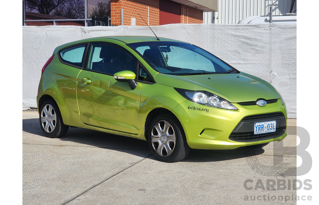 2/2009 Ford Fiesta CL WS 3d Hatchback Green 1.4L