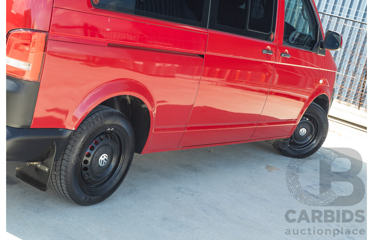 08/2010 Volkswagen Caravelle TRENDLINE 7H MY10 4D Wagon Salsa Red Turbo Diesel 2.0L - Camper Van