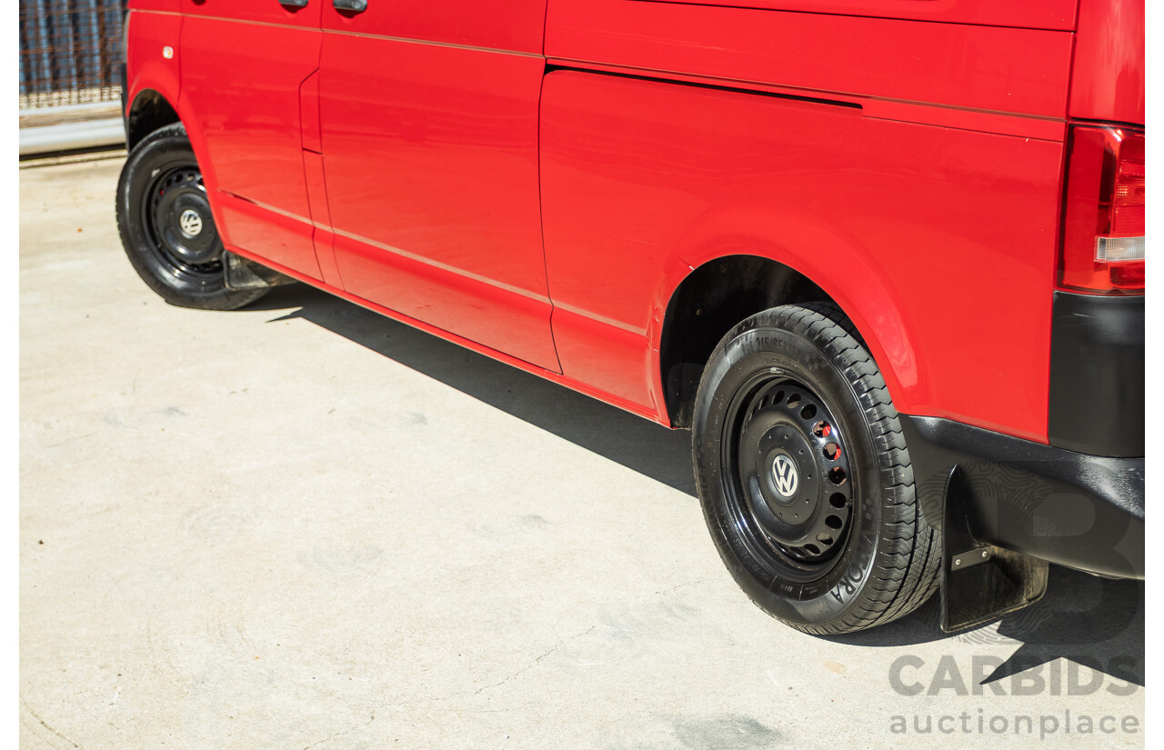08/2010 Volkswagen Caravelle TRENDLINE 7H MY10 4D Wagon Salsa Red Turbo Diesel 2.0L - Camper Van