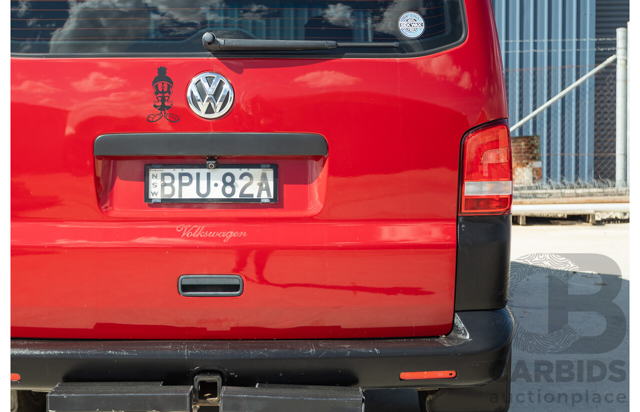 08/2010 Volkswagen Caravelle TRENDLINE 7H MY10 4D Wagon Salsa Red Turbo Diesel 2.0L - Camper Van