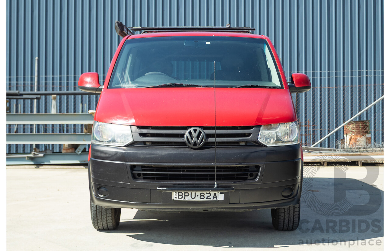 08/2010 Volkswagen Caravelle TRENDLINE 7H MY10 4D Wagon Salsa Red Turbo Diesel 2.0L - Camper Van