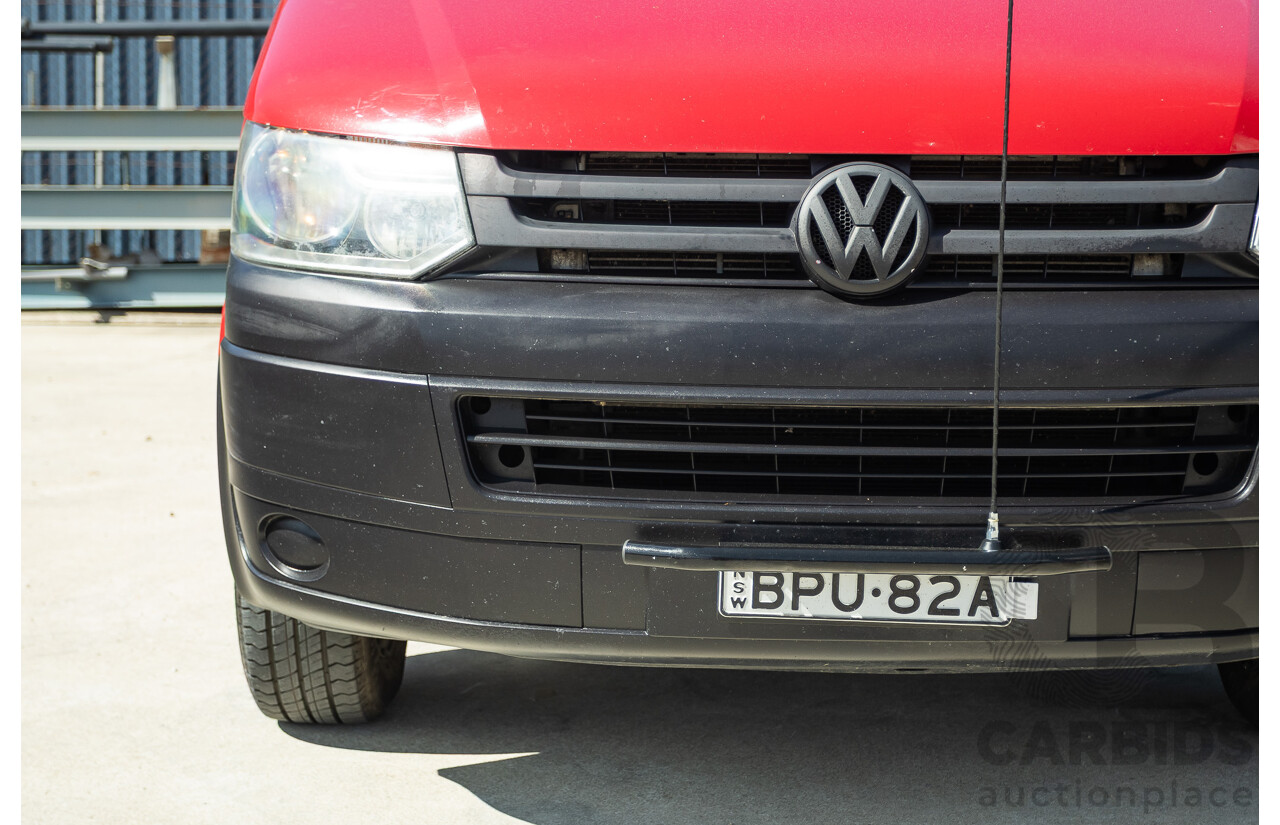 08/2010 Volkswagen Caravelle TRENDLINE 7H MY10 4D Wagon Salsa Red Turbo Diesel 2.0L - Camper Van