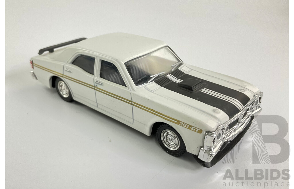 Trax Diecast XY Ford Falcon GTHO Phase Three, White - 1:43 Scale