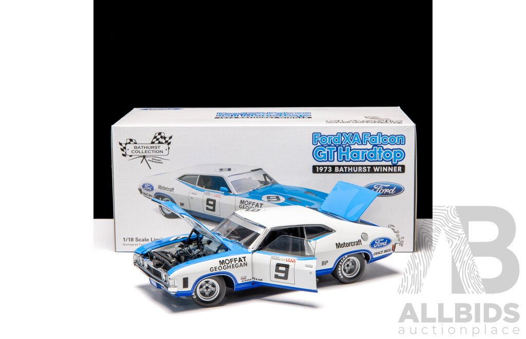 Classic Carlectables 1973 Ford XA Falcon GT Hardtop Bathurst Winner Moffat & Geoghegan #9 White 2581/4800 1:18 Scale Model Car - COA Included