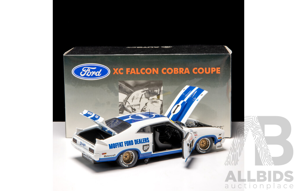 AUTOart 1978 Ford XC Falcon Cobra Coupe Hardie Ferodo 1000 Allan Moffat & Jackie Ickx #1 White / Blue 4497/6000 1:18 Scale Model Car - Signed COA Included