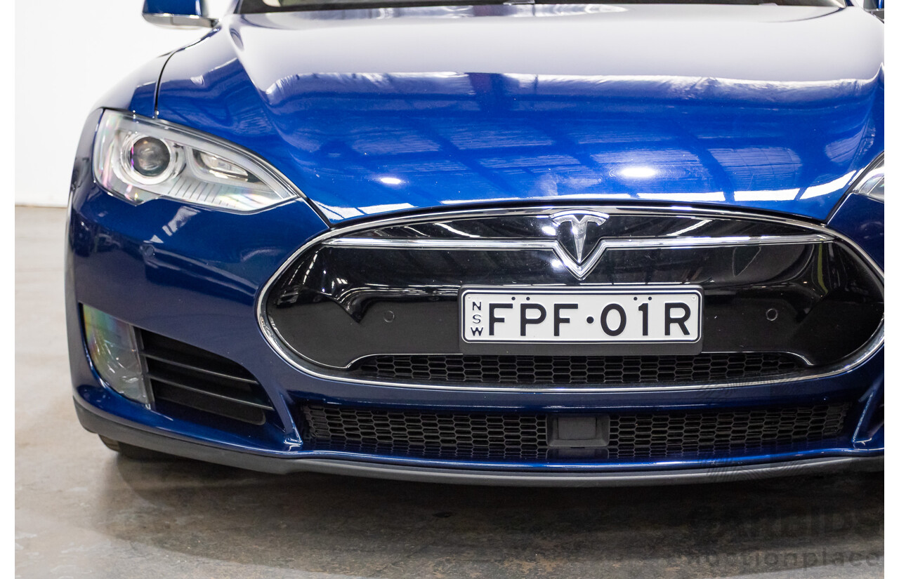 01/2016 Tesla Model S P90D (AWD) 4D Hatchback Deep Blue Metallic Dedicated Electric EV 376kw