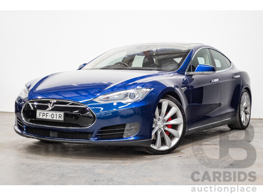 01/2016 Tesla Model S P90D (AWD) 4D Hatchback Deep Blue Metallic Dedicated Electric EV 376kw