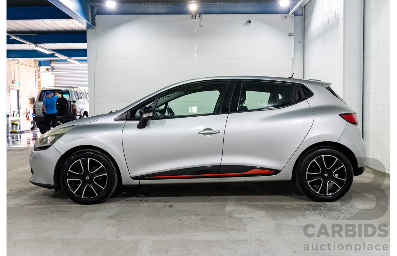 12/2013 Renault Clio Expression X98 5d Hatchback Mercury Grey Metallic Turbo 1.2L