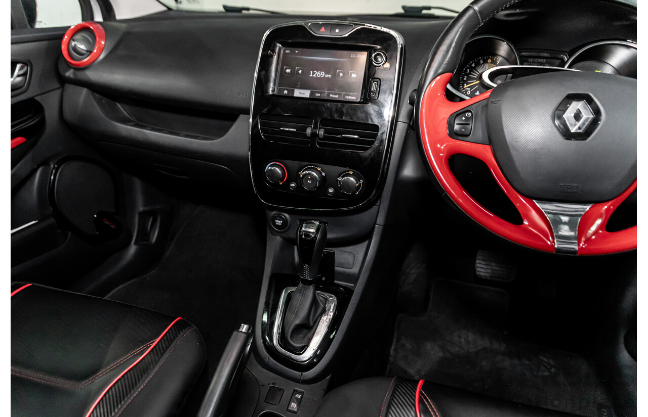 12/2013 Renault Clio Expression X98 5d Hatchback Mercury Grey Metallic Turbo 1.2L