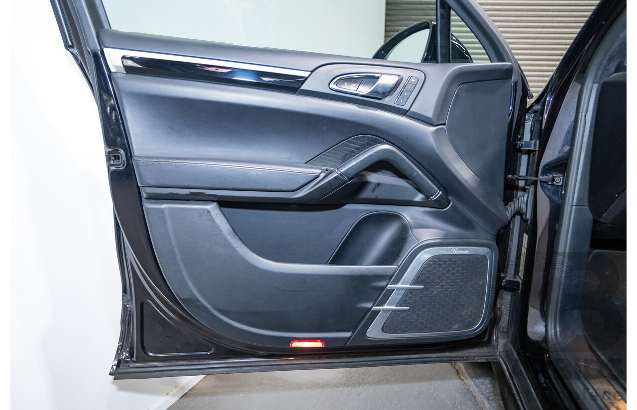 07/2015 Porsche Cayenne GTS (AWD) Series 2 MY16 4D Wagon Jet Black Twin Turbo V6 3.6L