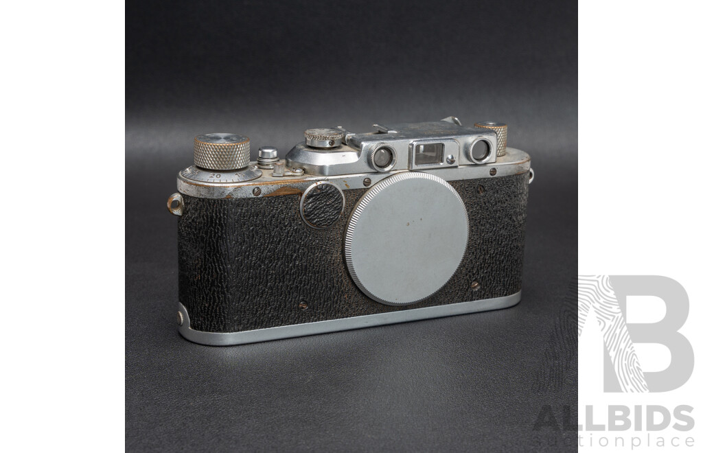 Leica I D.R.P. Screw-Mount Rangefinder Body (1938 Production) Serial No. 286631