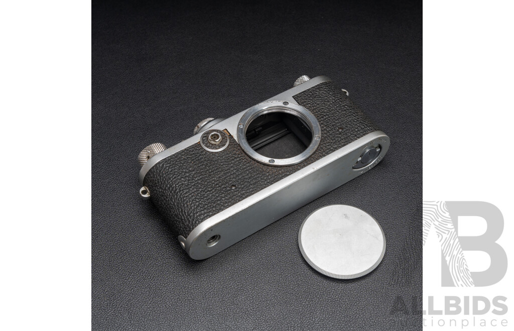 Leica if D.B.P. Ernst Leitz Wetzlar LTM Screw-Mount Red Dial Body (1956) Serial No. 807532