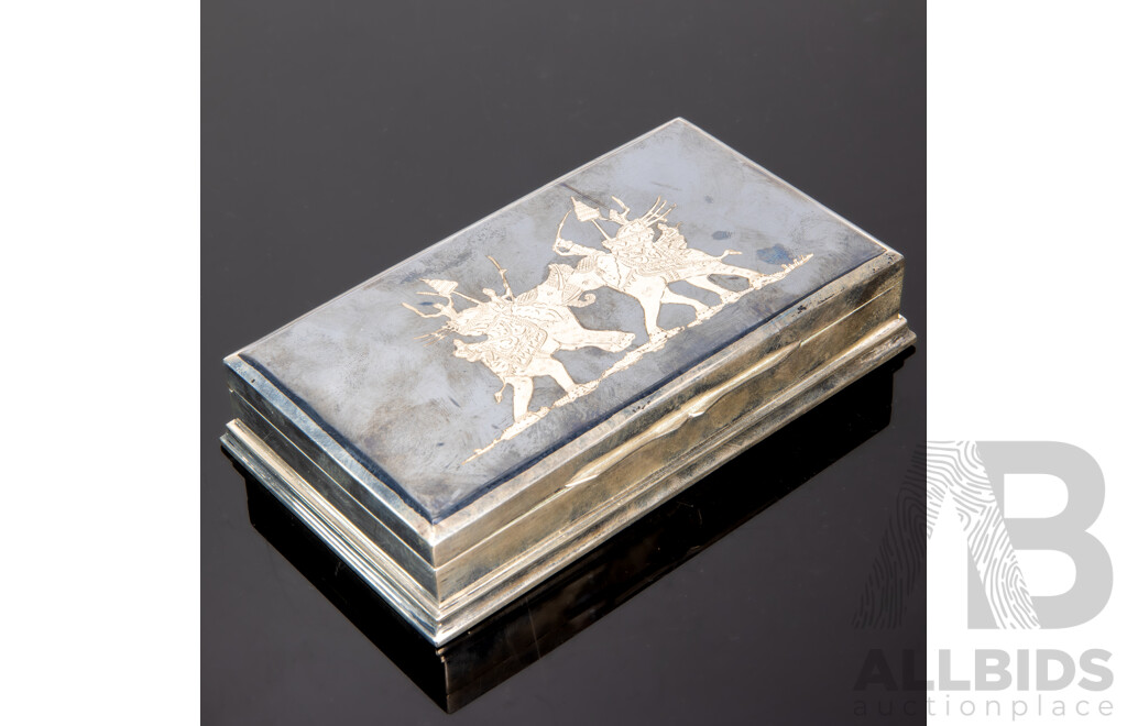 Vintage Siam Sterling Silver Trinket/Cigarette Box with Engraved Fighting Elephant Detail to Lid