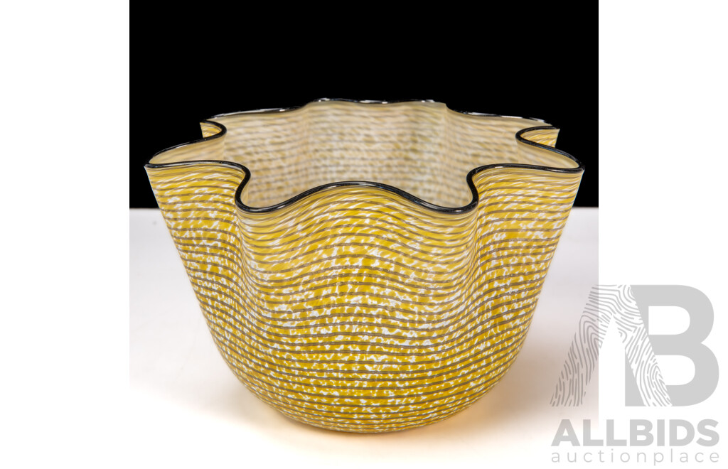 Kosta Boda ‘Carmen’ Handkerchief Vase by Ulrica Hydman-Vallien