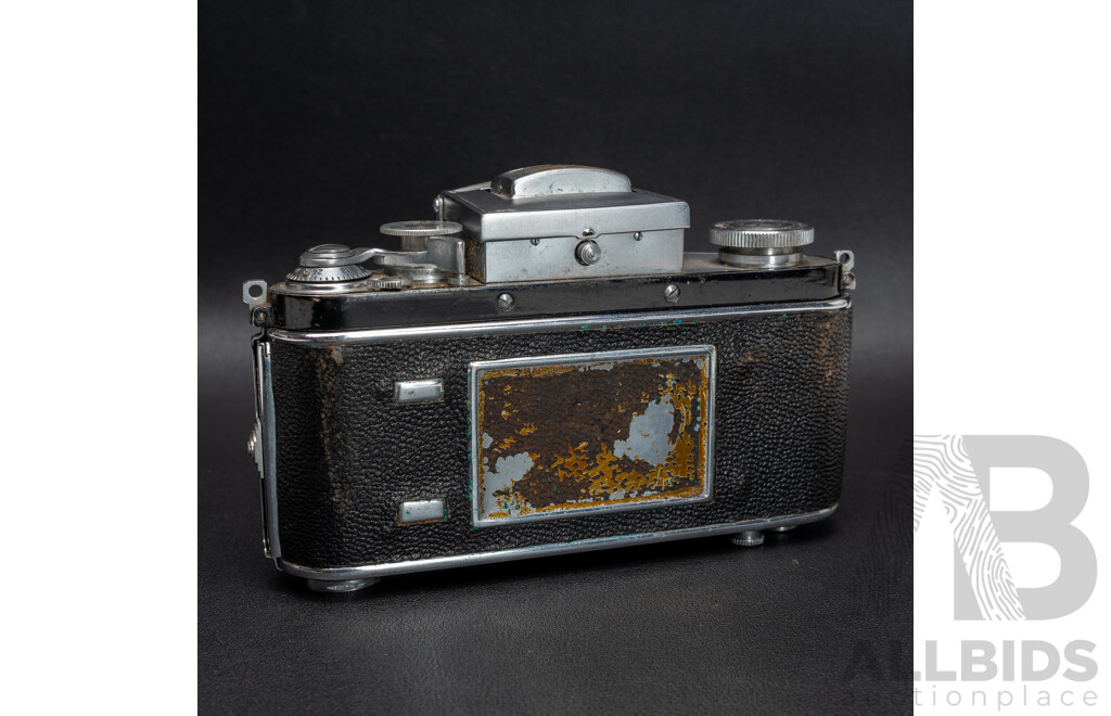 Kine Exakta Ihagee Exacta V-4 35mm Film SLR Camera with Case