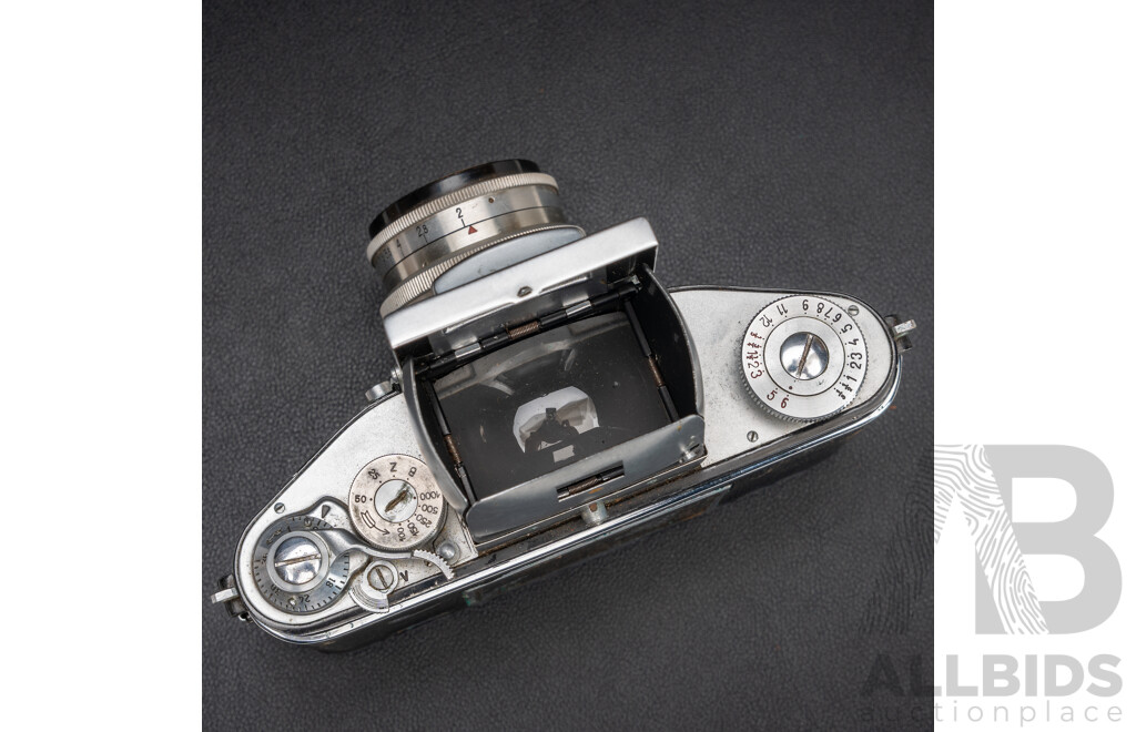 Kine Exakta Ihagee Exacta V-4 35mm Film SLR Camera with Case